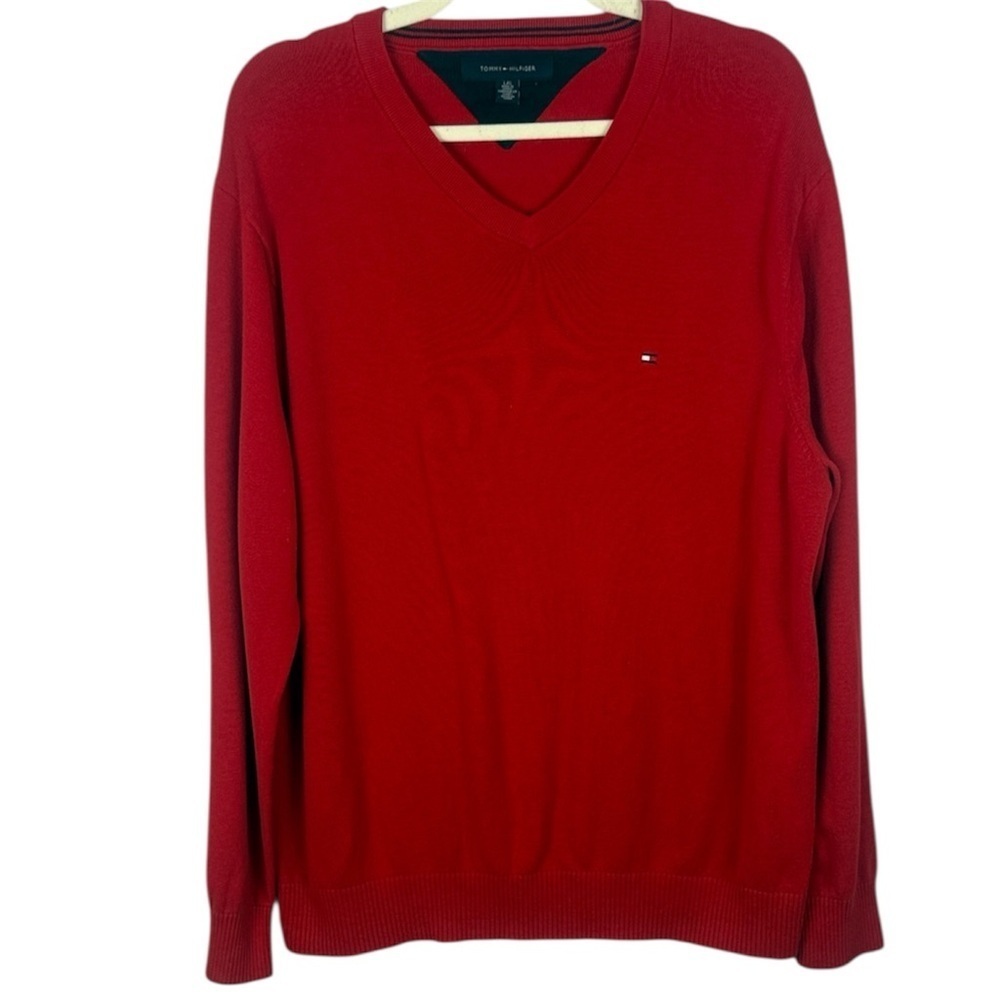 Tommy Hilfiger 100% Cotton Classic Casual Men's V-Neck Large Sweater in Bold Red